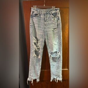American Eagle Distressed Jean